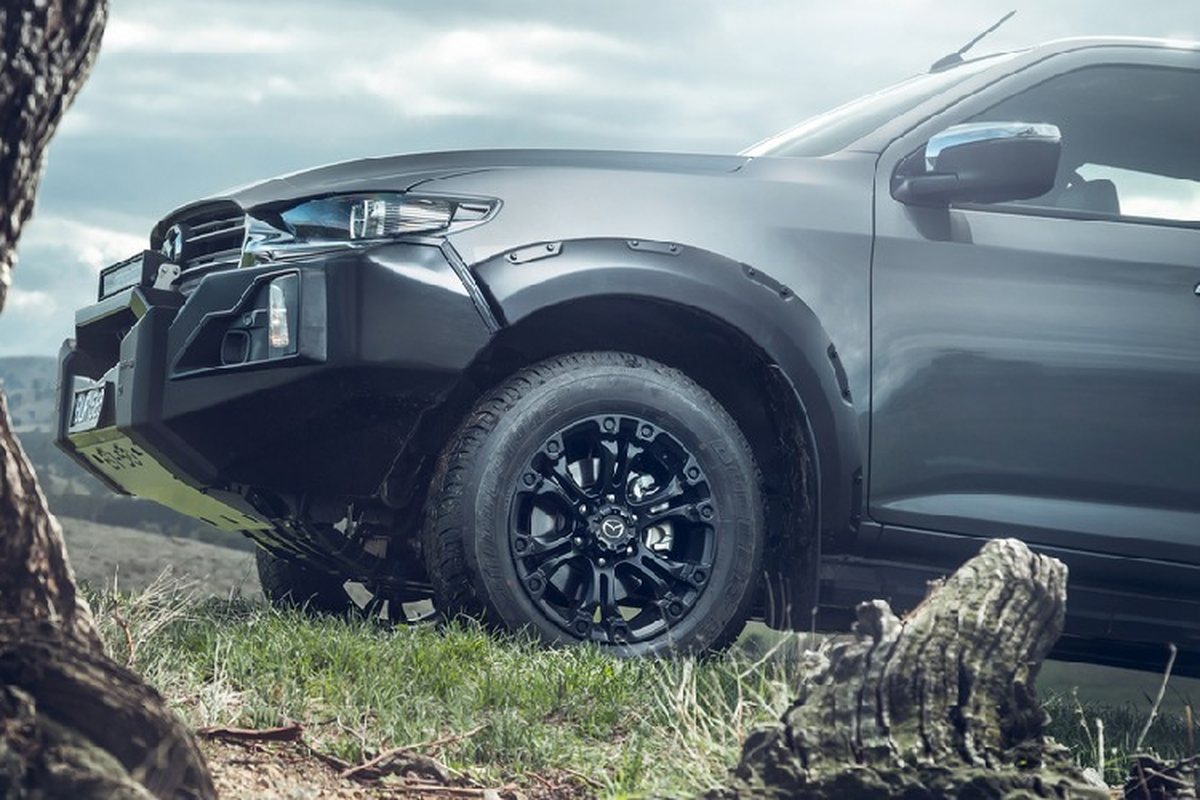 Mazda BT-50 Thunder 2021 has the power to stop 