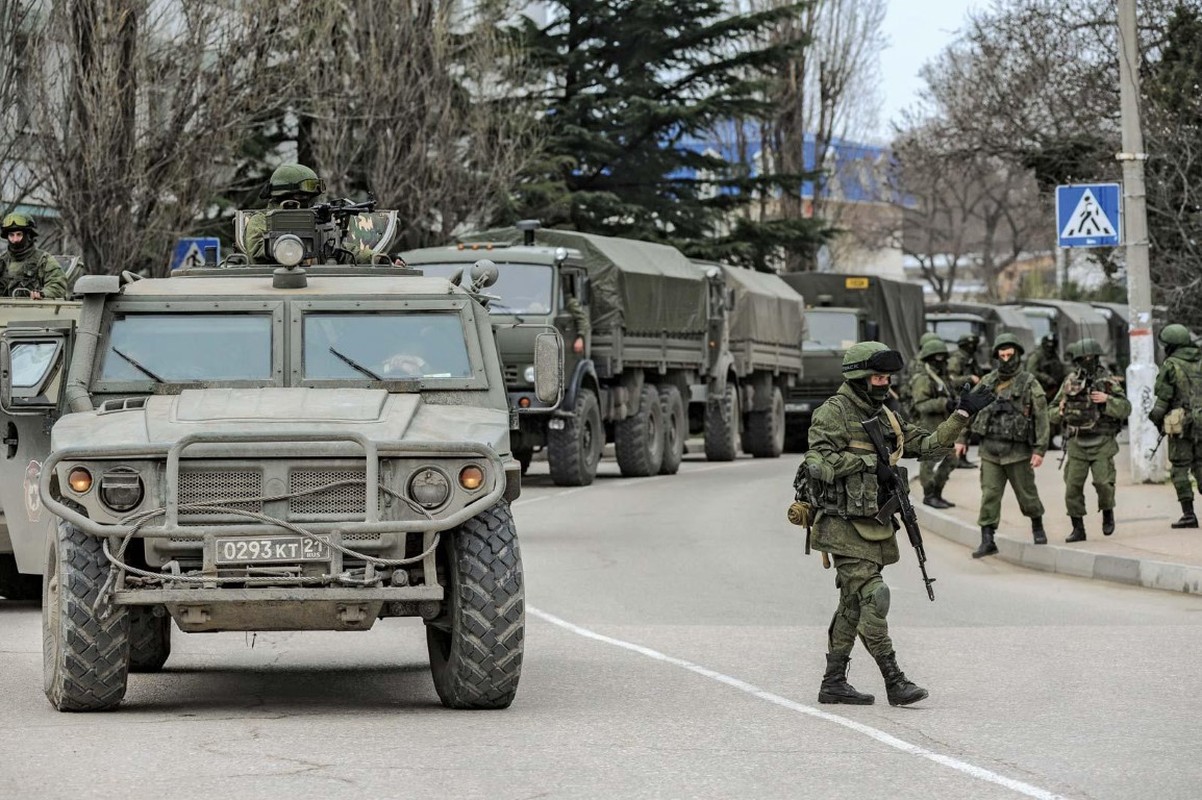 Nga dieu tap doan quan tung danh bai Gruzia ap sat bien gioi Ukraine-Hinh-3