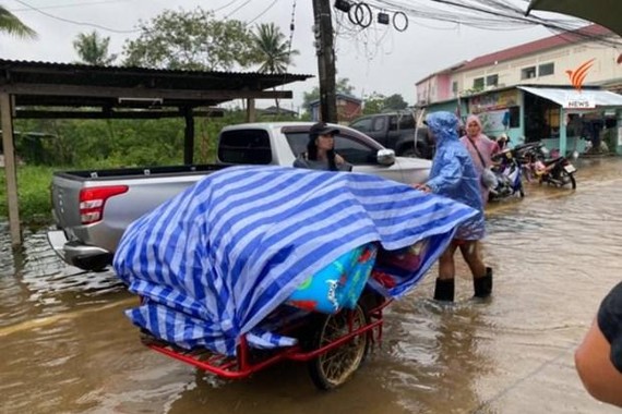 Thái Lan: Ngập lụt nghiêm trọng do bão Noru