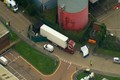 Nhiều người bị dọa giết sau vụ 39 thi thể trên xe container ở Anh