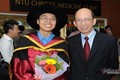 Nỗ lực của tiến sĩ người Việt có mức lương trong top 10% ở Singapore