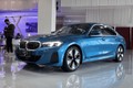 BMW i3 2022 từ 1,22 tỷ đồng có gì để "đấu" Tesla Model 3?