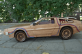 Ngắm "cỗ máy thời gian" DeLorean DMC-12 của Back to the Future bằng gỗ 