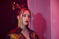 Trần Tiểu Vy đẹp ma mị, mang hit "Lạc trôi" đến Miss World