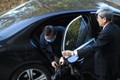 Vì sao cựu Bộ trưởng Vũ Huy Hoàng đến tòa không bị còng tay, đi xe Mercedes?