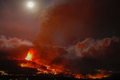 Núi lửa phun trào ở Tây Ban Nha: Dấy lên lời đồn tận thế? 