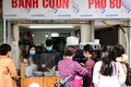 Các hàng ăn uống ở Hà Nội đắt khách ngày nghỉ Tết