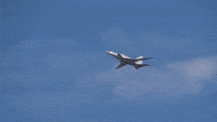 Anh đưa tàu sân bay tới Syria, Nga lập tức mang Tu-22M3 tiếp đón