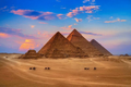 Những bí mật gây sốc được cất giấu trong kim tự tháp Ai Cập