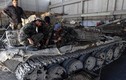 Đột nhập nhà máy sửa chữa xe thiết giáp ở Damascus 