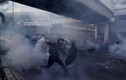 Biểu tình bạo lực tiếp diễn, Hong Kong chìm trong khói lửa