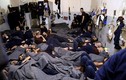 Cảnh hàng nghìn tù binh IS nhồi nhét trong nhà tù ở Syria