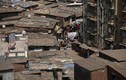 Cận cảnh cuộc sống trong khu ổ chuột Ấn Độ mùa COVID-19