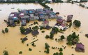 Hãi hùng mưa lũ Trung Quốc, nguy cơ vỡ 14 đê ở Giang Tây