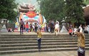 Nhiều du khách không đeo khẩu trang vô tư trẩy hội chùa Hương