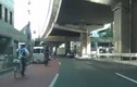 CSGT cưỡi xe đạp rượt đuổi cướp trên phố như trong phim