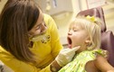 Mẹo chữa sâu răng cho trẻ cực nhanh bằng tỏi, gừng
