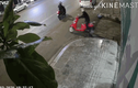 Video: Trộm cuống cuồng vứt xe bỏ chạy trối chết vì tiếng hét của bé trai