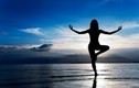 7 động tác yoga làm săn chắc bụng dù ăn uống no nê
