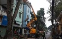 Cận cảnh xe cắt tỉa cây giá “sốc” ở Hà Nội 