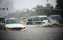 Những kinh nghiệm sát sườn khi lái ôtô mùa mưa bão 