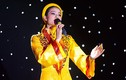 Phạm Hương tự tin hát "Dạ cổ hoài lang" tại Miss Universe