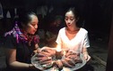Đỗ Mỹ Linh được tặng “bánh sinh nhật” khoai lang ở Yên Bái