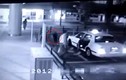 Xôn xao video “ma nữ" theo tài xế vào trong ô tô