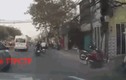 Video: Màn truy đuổi 2 tên cướp điện thoại trên phố của CSGT
