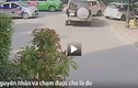 Video: "Xém xỉu" khi ôtô 7 chỗ húc "dằn mặt" xe con sau va chạm