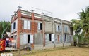“Dị nhân” 15 năm nhặt vỏ chai về xây ngôi nhà “độc nhất vô nhị” ở Quảng Nam