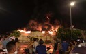 Hưng Yên: Chợ Gạo và nhà máy nhựa bốc cháy ngùn ngụt trong đêm
