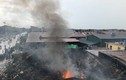 Cháy chợ Gạo ở Hưng Yên: Tiểu thương vội dựng cột, giữ chỗ kinh doanh