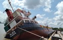 Tàu chở hàng lật nghiêng tại Tân cảng Hiệp Phước, 18 container rơi sông