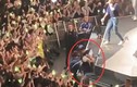 Mỹ nam Kpop bị hụt chân ngã khỏi sân khấu vì diễn sung