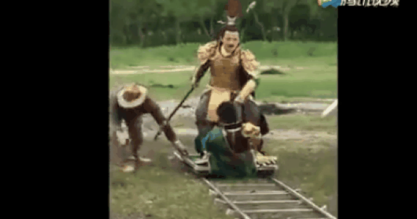 Cảnh cưỡi ngựa trên phim cổ trang Trung Quốc hóa ra “lừa” khán giả
