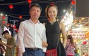 NSND Công Lý và vợ trẻ khám phá chợ đêm ở Phú Quốc