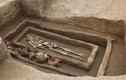 Bên trong mộ cổ Trung Quốc có thi hài người cao bất thường