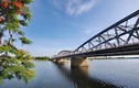 Ngắm nhìn cây cầu là chứng nhân lịch sử của Việt Nam