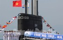 Lễ thượng cờ hoành tráng trên tàu ngầm HQ-182 Hà Nội