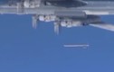 Xem oanh tạc cơ Tu-95 thả tên lửa hành trình