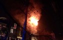 Hiện trường vụ cháy nhiều nhà, quán Karaoke Quận 3 TP HCM