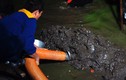Video: Ám ảnh cảnh dầm mình, hút bùn sông Tô Lịch trong đêm