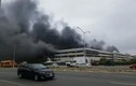 Cháy bãi đỗ ô tô ở Mỹ, 132 xe sang bị thiêu rụi