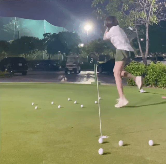 Hot girl Trâm Anh gây ngỡ ngàng khi làm điều này trên sân golf