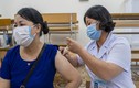 Hơn 6.000 người ở Hạ Long được tiêm vắc xin Sinopharm