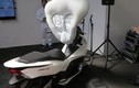 Honda thử nghiệm lắp túi khí cho xe máy tay ga PCX