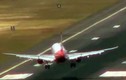 “Xé gió” hạ cánh ở sân bay nguy hiểm nhất thế giới