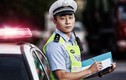 Nam nữ Cảnh sát giao thông đăng ảnh tìm người yêu
