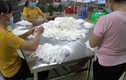 Công ty BM tái chế hàng chục tấn găng tay: Đã trục lợi tiền khủng?
